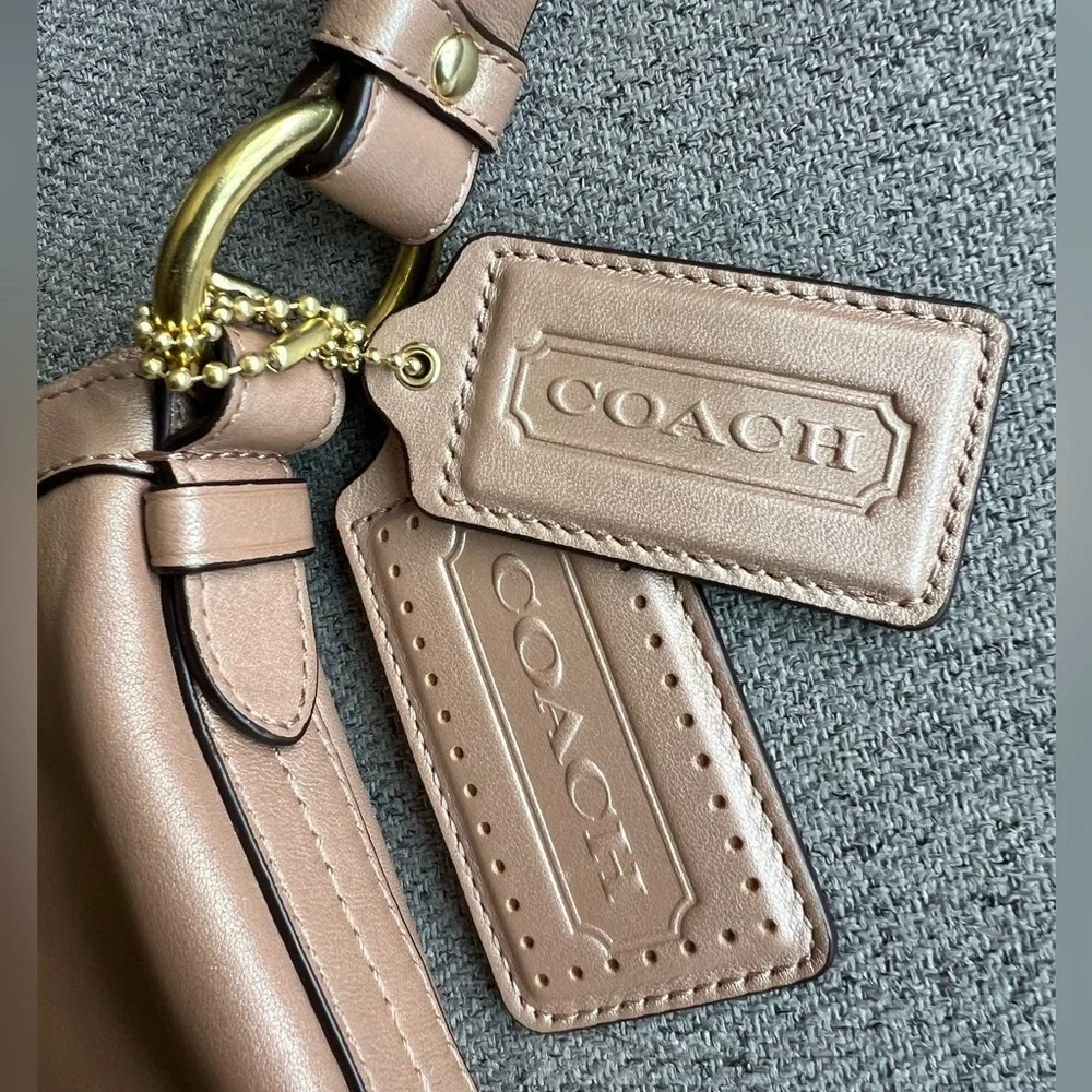 Coach East West Convertible strap Leather Shoulder bag